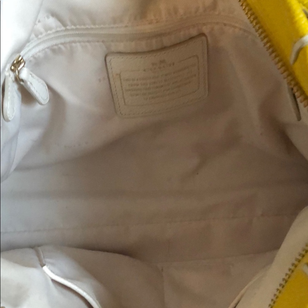Authentic Coach Handbag - Picture 5 of 8